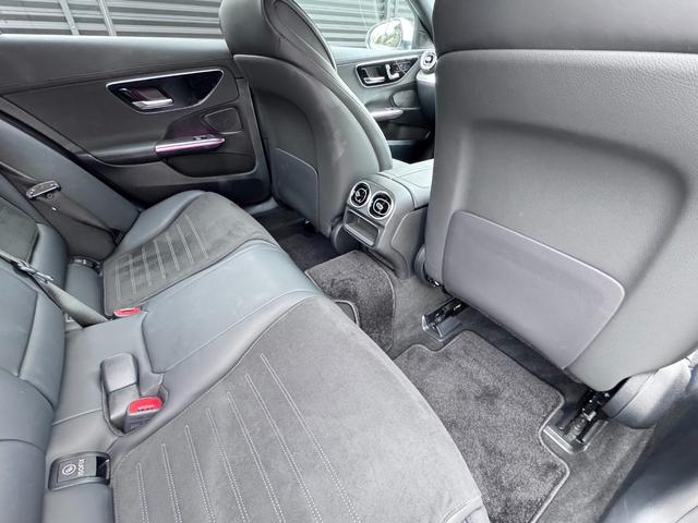 GLB GLB200d 4マチック AMGラインパッケージ ドライビングアシスタンスパッケージ 360°カメラシステム AMGラインパッケージ アダプティブハイビームアシスト・プラス マルチビームLEDヘッドライト 20インチAMGアルミホイール(RVU)(26枚目)