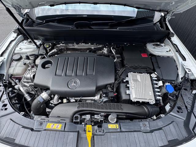 GLB GLB200d 4マチック AMGラインパッケージ ドライビングアシスタンスパッケージ 360°カメラシステム AMGラインパッケージ アダプティブハイビームアシスト・プラス マルチビームLEDヘッドライト 20インチAMGアルミホイール(RVU)(40枚目)