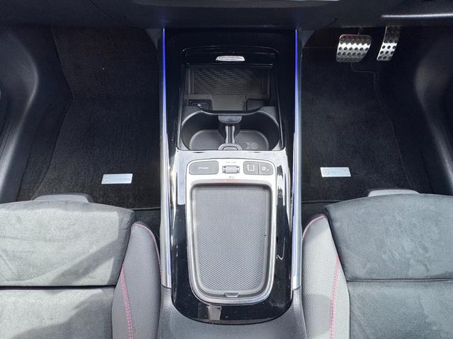 GLB GLB200d 4マチック AMGラインパッケージ ドライビングアシスタンスパッケージ 360°カメラシステム AMGラインパッケージ アダプティブハイビームアシスト・プラス マルチビームLEDヘッドライト 20インチAMGアルミホイール(RVU)(42枚目)