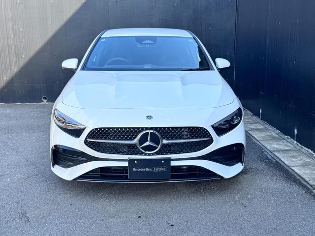 Ａクラス Ａ２００ｄ　ＡＭＧラインパッケージ　ドライビングアシスタンスパッケージ　ＡＭＧラインパッケージ　ダイレクトステアリング　アダプティブハイビームアシスト・プラス　本革巻スポーツステアリング　１８インチＡＭＧアルミホイール（ＲＱＴ）（3枚目）