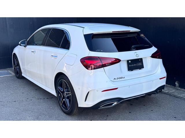 Ａクラス Ａ２００ｄ　ＡＭＧラインパッケージ　ドライビングアシスタンスパッケージ　ＡＭＧラインパッケージ　ダイレクトステアリング　アダプティブハイビームアシスト・プラス　本革巻スポーツステアリング　１８インチＡＭＧアルミホイール（ＲＱＴ）（7枚目）