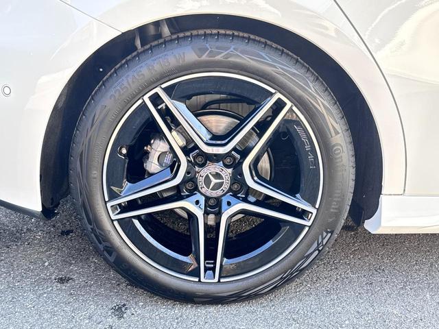 Ａクラス Ａ２００ｄ　ＡＭＧラインパッケージ　ドライビングアシスタンスパッケージ　ＡＭＧラインパッケージ　ダイレクトステアリング　アダプティブハイビームアシスト・プラス　本革巻スポーツステアリング　１８インチＡＭＧアルミホイール（ＲＱＴ）（35枚目）