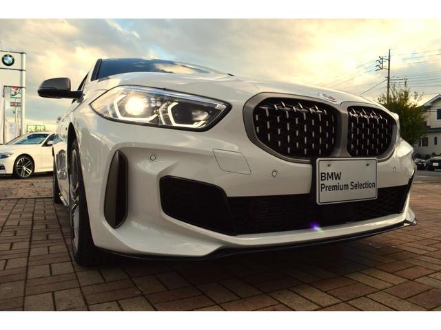 １シリーズ Ｍ１３５ｉ　ｘＤｒｉｖｅ　正規認定中古車　元試乗車　パーフォレテッド・ダコタレザー　純正ＨＤＤナビ　ＡＣＣ　障害物センサー　シートヒーター　Ｂカメラ　シートヒーター　被害軽減ブレーキ　アンビエントライト　ＥＴＣ車載器（10枚目）