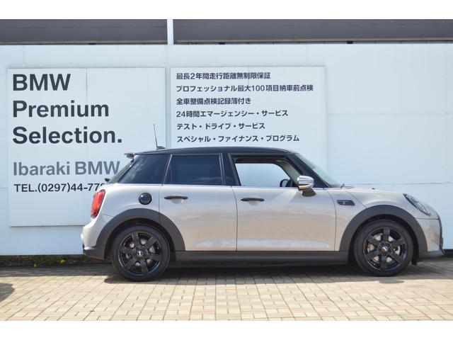 ＭＩＮＩ クーパーＳＤ　クラシック・トリム　正規認定中古車　１オーナー　バックカメラ　純正ＨＤＤナビ　被害軽減ブレーキ　ドラレコ　ＡＣＣ（12枚目）