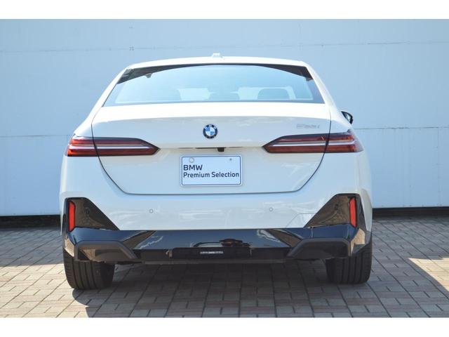 ５シリーズ ５２３ｉ　Ｍスポーツ　正規認定中古車　弊社管理レンタカー　純正ナビ　Ｐアシスト＋　ＡＣＣ　ワイヤレス充電器　フルセグＴＶ　全周囲カメラ　シートヒーター　盗難防止装置　電動リアゲート　ＬＥＤヘッドライト　被害軽減ブレーキ（6枚目）