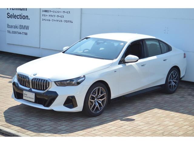 ５シリーズ ５２３ｉ　Ｍスポーツ　正規認定中古車　弊社管理レンタカー　純正ナビ　Ｐアシスト＋　ＡＣＣ　ワイヤレス充電器　フルセグＴＶ　全周囲カメラ　シートヒーター　盗難防止装置　電動リアゲート　ＬＥＤヘッドライト　被害軽減ブレーキ（22枚目）