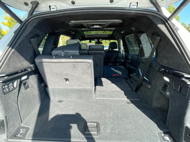 Ｘ７ ｘＤｒｉｖｅ　３５ｄ　Ｍスポーツ　正規認定中古車　パノラマサンルーフ　３列シート７人乗り　ソフトクローズ　全席シートヒーター　フロントシートベンチレーション　全周囲カメラ　エアサス　ハーマンカードン　ＡＣＣ　ＴＶ（48枚目）