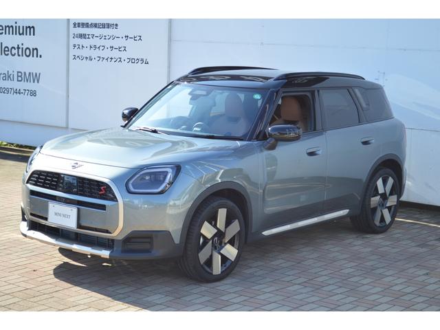 ＭＩＮＩ カントリーマンＳオール４　クラシック・トリム　正規認定中古車　走行距離２６６３ｋｍ　弊社デモカー　純正ナビ　カープレイ　Ｂｌｕｅｔｏｏｔｈ　ワイヤレスチャージ　レザー　電動シート　電動トランク　クルコン　全周囲カメラ　前後ソナー　ハーマンカードン（11枚目）