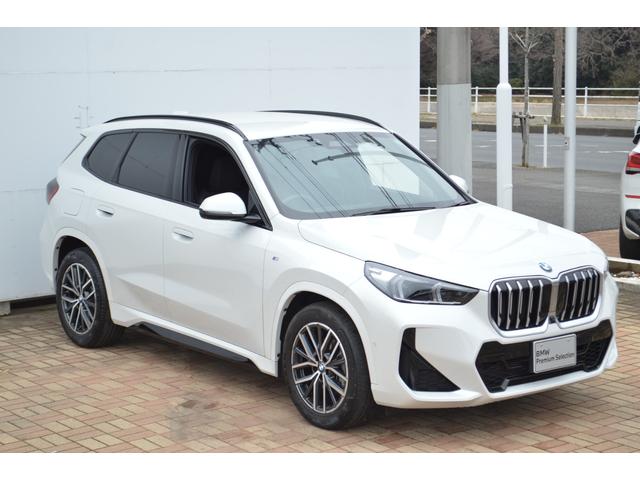 Ｘ１ ｘＤｒｉｖｅ　２０ｄ　Ｍスポーツ　正規認定中古車　１オーナー　カーブドディスプレイ　電動リアゲート　ＡＣＣ　ハンズオフ　電動シート　ワイヤレスチャージ　Ｗエアコン　全周囲カメラ　ブーストモード　シートヒーター　ＥＴＣ２．０（7枚目）