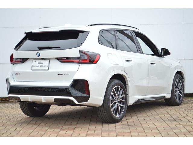 Ｘ１ ｘＤｒｉｖｅ　２０ｄ　Ｍスポーツ　正規認定中古車　１オーナー　カーブドディスプレイ　電動リアゲート　ＡＣＣ　ハンズオフ　電動シート　ワイヤレスチャージ　Ｗエアコン　全周囲カメラ　ブーストモード　シートヒーター　ＥＴＣ２．０（12枚目）