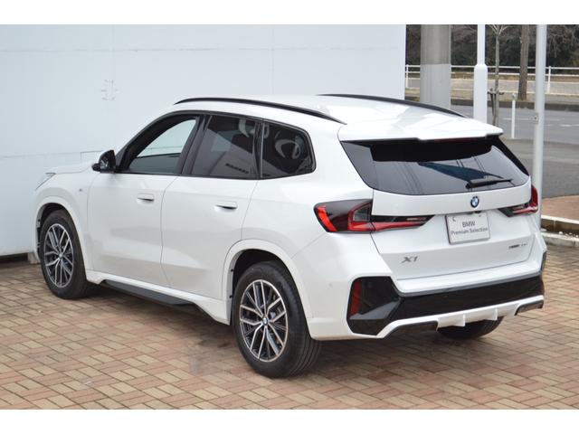 Ｘ１ ｘＤｒｉｖｅ　２０ｄ　Ｍスポーツ　正規認定中古車　１オーナー　カーブドディスプレイ　電動リアゲート　ＡＣＣ　ハンズオフ　電動シート　ワイヤレスチャージ　Ｗエアコン　全周囲カメラ　ブーストモード　シートヒーター　ＥＴＣ２．０（14枚目）