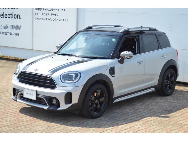 ＭＩＮＩ クーパーＤ　クロスオーバー　正規認定中古車　１オーナー　ＡＣＣ　ペッパーＰＧ　純正ＨＤＤナビ　バックカメラ　ドラレコ　ソナーセンサー　被害軽減ブレーキ　電動リアゲート　キーレス　フロアマット　アンビエントライト　ＳＯＳコール（9枚目）