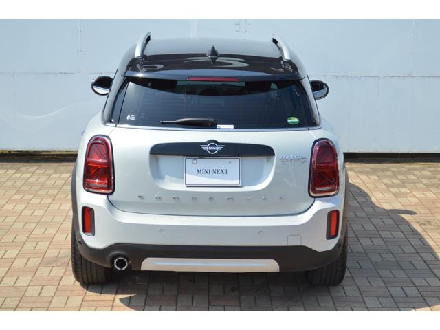 ＭＩＮＩ クーパーＤ　クロスオーバー　正規認定中古車　１オーナー　ＡＣＣ　ペッパーＰＧ　純正ＨＤＤナビ　バックカメラ　ドラレコ　ソナーセンサー　被害軽減ブレーキ　電動リアゲート　キーレス　フロアマット　アンビエントライト　ＳＯＳコール（15枚目）