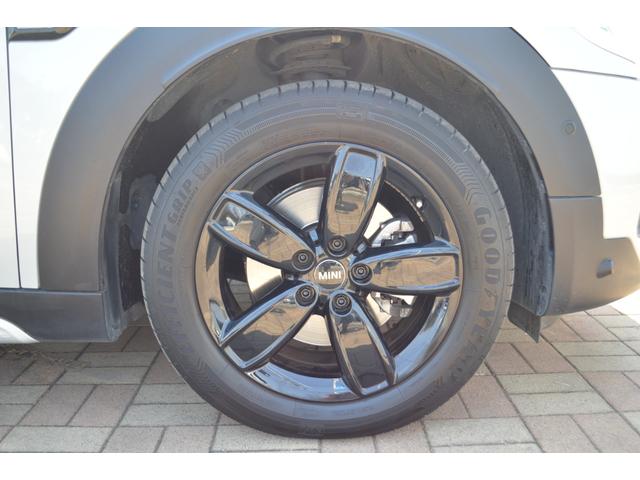 ＭＩＮＩ クーパーＤ　クロスオーバー　正規認定中古車　１オーナー　ＡＣＣ　ペッパーＰＧ　純正ＨＤＤナビ　バックカメラ　ドラレコ　ソナーセンサー　被害軽減ブレーキ　電動リアゲート　キーレス　フロアマット　アンビエントライト　ＳＯＳコール（23枚目）