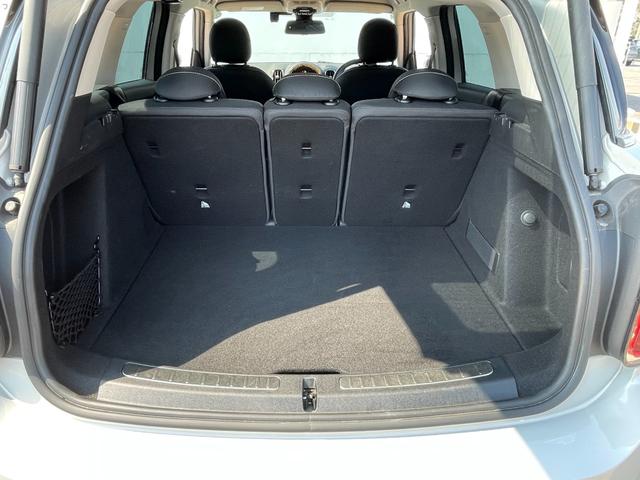 ＭＩＮＩ クーパーＤ　クロスオーバー　正規認定中古車　１オーナー　ＡＣＣ　ペッパーＰＧ　純正ＨＤＤナビ　バックカメラ　ドラレコ　ソナーセンサー　被害軽減ブレーキ　電動リアゲート　キーレス　フロアマット　アンビエントライト　ＳＯＳコール（34枚目）