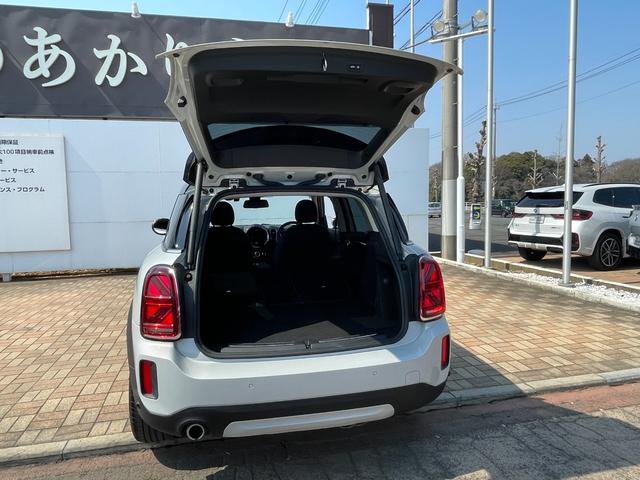 ＭＩＮＩ クーパーＤ　クロスオーバー　正規認定中古車　１オーナー　ＡＣＣ　ペッパーＰＧ　純正ＨＤＤナビ　バックカメラ　ドラレコ　ソナーセンサー　被害軽減ブレーキ　電動リアゲート　キーレス　フロアマット　アンビエントライト　ＳＯＳコール（39枚目）