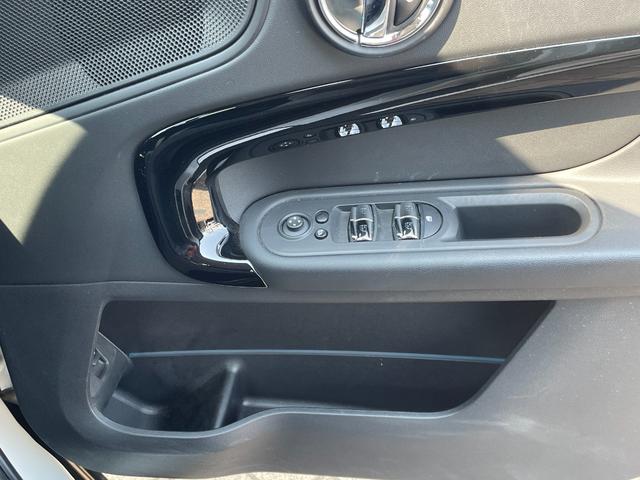 ＭＩＮＩ クーパーＤ　クロスオーバー　正規認定中古車　１オーナー　ＡＣＣ　ペッパーＰＧ　純正ＨＤＤナビ　バックカメラ　ドラレコ　ソナーセンサー　被害軽減ブレーキ　電動リアゲート　キーレス　フロアマット　アンビエントライト　ＳＯＳコール（66枚目）