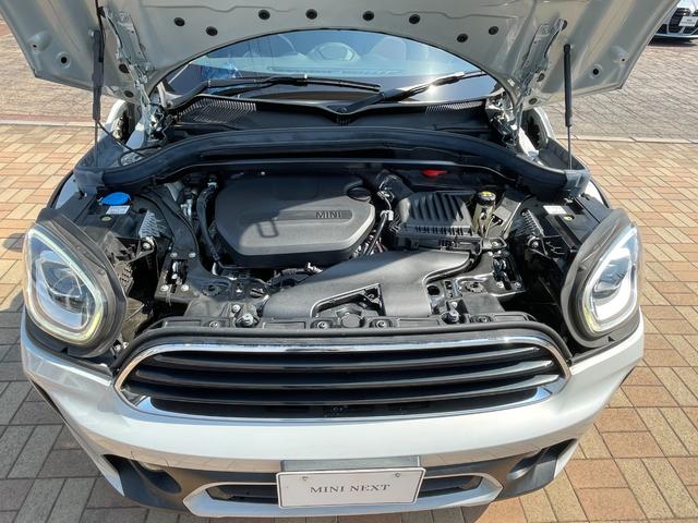 ＭＩＮＩ クーパーＤ　クロスオーバー　正規認定中古車　１オーナー　ＡＣＣ　ペッパーＰＧ　純正ＨＤＤナビ　バックカメラ　ドラレコ　ソナーセンサー　被害軽減ブレーキ　電動リアゲート　キーレス　フロアマット　アンビエントライト　ＳＯＳコール（75枚目）