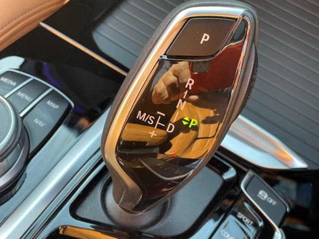Ｘ４ ｘＤｒｉｖｅ　２０ｄ　Ｍスポーツ　正規認定中古車　１オーナー　電動パノラマサンルーフ　コニャックレザー　電動リアゲート　純正ＨＤＤナビ　前後シートヒーター　全周囲カメラ　アンビエントライト　Ｗエアコン　オートホールド　キーレス　ＥＴＣ（50枚目）