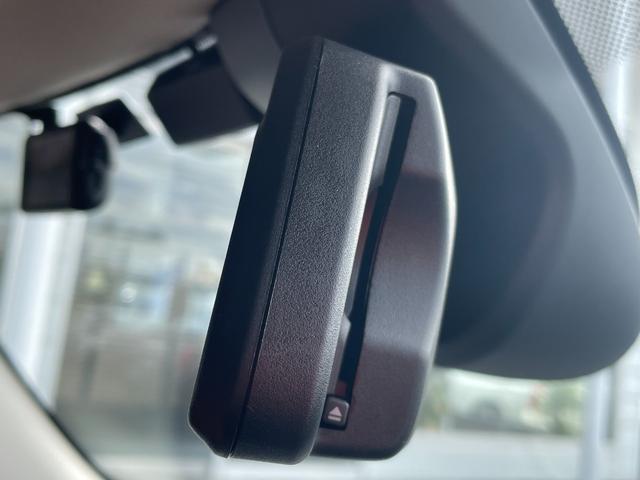 ＭＩＮＩ クーパーＳＤ　正規認定中古車　１オーナー　キーレス　純正ＨＤＤナビ　バックカメラ　ＬＥＤライト　ソナーセンサー　ヘッドアップディスプレイ　エキサイトメントパッケージ　ＡＣＣ　ブラックエンブレム　ブラックドアハンドル（56枚目）