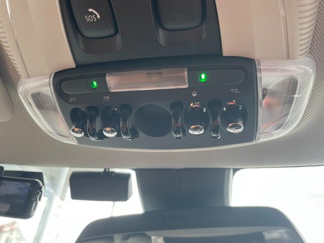 ＭＩＮＩ クーパーＳＤ　正規認定中古車　１オーナー　キーレス　純正ＨＤＤナビ　バックカメラ　ＬＥＤライト　ソナーセンサー　ヘッドアップディスプレイ　エキサイトメントパッケージ　ＡＣＣ　ブラックエンブレム　ブラックドアハンドル（64枚目）
