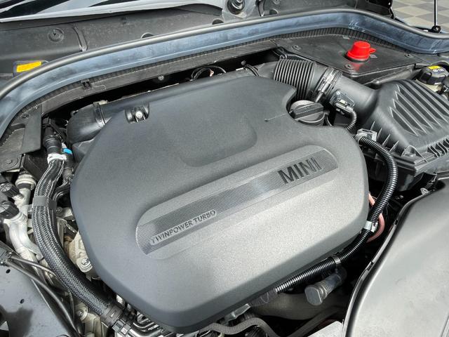 ＭＩＮＩ クーパーＳＤ　正規認定中古車　１オーナー　キーレス　純正ＨＤＤナビ　バックカメラ　ＬＥＤライト　ソナーセンサー　ヘッドアップディスプレイ　エキサイトメントパッケージ　ＡＣＣ　ブラックエンブレム　ブラックドアハンドル（72枚目）