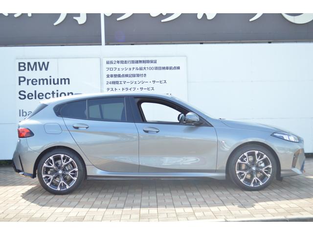 １シリーズ １２０　Ｍスポーツ　正規認定中古車　走行１７８９ｋｍ　弊社デモカー　テクノロジーＰ　電動シート　シートヒーター　カープレイ　ＡＣＣ　前後ソナー　全周囲カメラ　ヘッドアップディスプレイ　アンビエントライト　ＥＴＣ（11枚目）