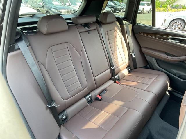 Ｘ３ ｘＤｒｉｖｅ　２０ｄ　Ｍスポーツ　正規認定中古車　ワンオーナー　セレクトパッケージ　純正ナビ　フルセグＴＶ　電動リアゲート　全周囲カメラ　ステアリングヒーター　前後シートヒーター　サンルーフ　ハーマンカードン　地デジ　モカレザー（29枚目）