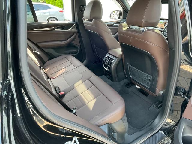 Ｘ３ ｘＤｒｉｖｅ　２０ｄ　Ｍスポーツ　正規認定中古車　ワンオーナー　セレクトパッケージ　純正ナビ　フルセグＴＶ　電動リアゲート　全周囲カメラ　ステアリングヒーター　前後シートヒーター　サンルーフ　ハーマンカードン　地デジ　モカレザー（30枚目）
