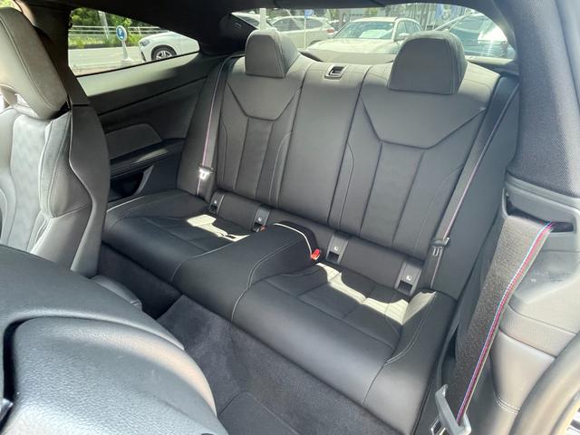 Ｍ４ Ｍ４クーペ　コンペティション　Ｍ　ｘＤｒｉｖｅ　正規認定中古車　ワンオーナー　５１０馬力　純正ナビ　全周囲カメラ　サンプロテクションガラス　カーボンインテリアトリム　パーキングアシストプラス　前後ソナー　シートヒーター　ＡＣＣ　ハンズオフ　ドラレコ（15枚目）