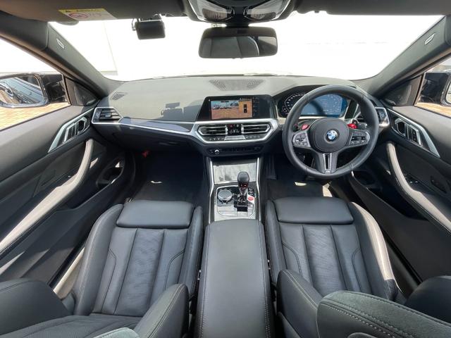 Ｍ４ Ｍ４クーペ　コンペティション　Ｍ　ｘＤｒｉｖｅ　正規認定中古車　ワンオーナー　５１０馬力　純正ナビ　全周囲カメラ　サンプロテクションガラス　カーボンインテリアトリム　パーキングアシストプラス　前後ソナー　シートヒーター　ＡＣＣ　ハンズオフ　ドラレコ（49枚目）