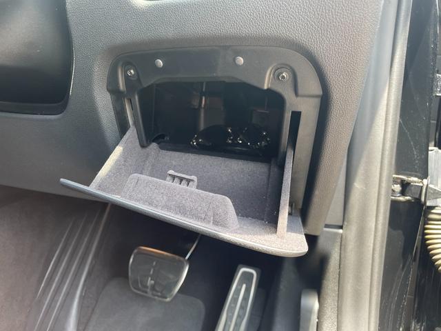 Ｍ４ Ｍ４クーペ　コンペティション　Ｍ　ｘＤｒｉｖｅ　正規認定中古車　ワンオーナー　５１０馬力　純正ナビ　全周囲カメラ　サンプロテクションガラス　カーボンインテリアトリム　パーキングアシストプラス　前後ソナー　シートヒーター　ＡＣＣ　ハンズオフ　ドラレコ（71枚目）