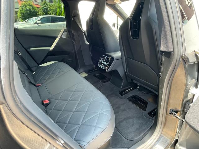 ｉＸ ｘＤｒｉｖｅ　５０　正規認定中古車　走行２４２７ｋｍ　元試乗車　純正ナビ　全周囲カメラ　パノラマガラスルーフ　ＢＭＷレーザーライト　ソフトクローズドア　Ｂｏｗｅｒｓ＆Ｗｉｌｋｉｎｓ　カープレイ　カーブドＤナビ　ＥＴＣ（31枚目）