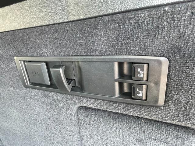 ｉＸ ｘＤｒｉｖｅ　５０　正規認定中古車　走行２４２７ｋｍ　元試乗車　純正ナビ　全周囲カメラ　パノラマガラスルーフ　ＢＭＷレーザーライト　ソフトクローズドア　Ｂｏｗｅｒｓ＆Ｗｉｌｋｉｎｓ　カープレイ　カーブドＤナビ　ＥＴＣ（43枚目）
