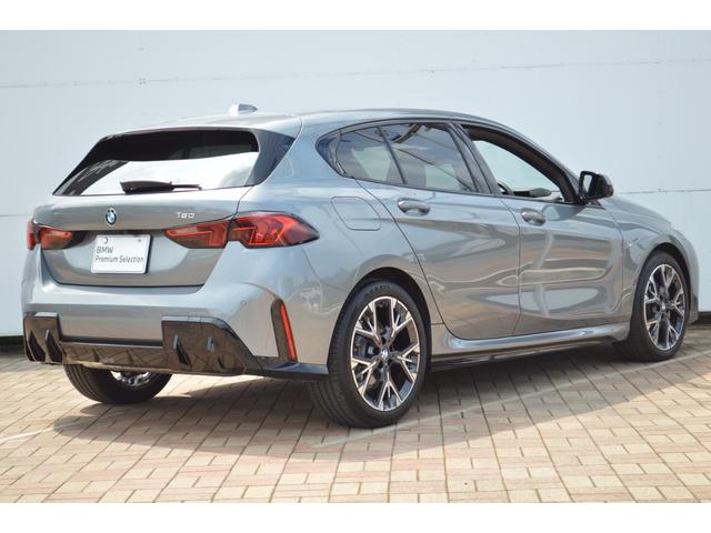 １シリーズ １２０　Ｍスポーツ　ハイラインパッケージ　正規認定中古車　走行距離４８２０ｋｍ　デモカー　ハーマンカードン　アダプティブＭサスペンション　アダプティブＬＥＤライト　空気圧センサー　プライバシーガラス　電動シート　シートヒーター　ヘッドアップＤ（5枚目）