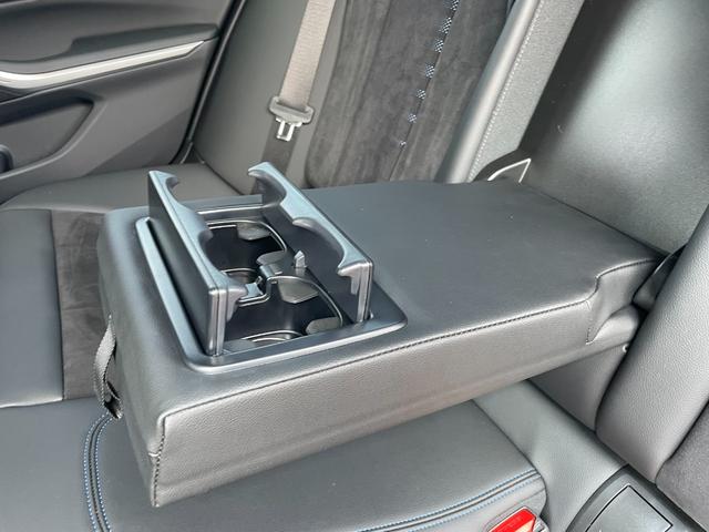 ３シリーズ ３１８ｉ　Ｍスポーツ　正規認定中古車　バックカメラ　カーブドディスプレイナビ　カープレイ　シートヒーター　ヘッドアップディスプレイ　電動シート　電動トランク　ＬＣＩ　ハーフレザー　Ｂｌｕｅｔｏｏｔｈ　ＥＴＣ２．０　ＡＣＣ（33枚目）