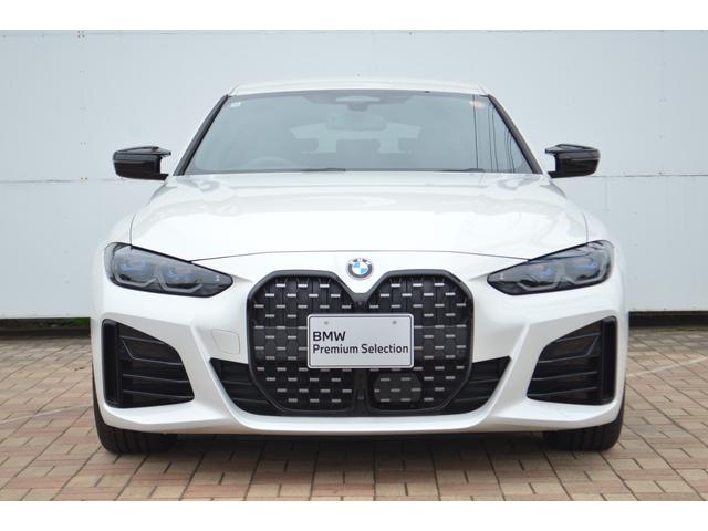 ４シリーズ Ｍ４４０ｉ　ｘＤｒｉｖｅグランクーペ　リミテッド　正規認定中古車　１オナ　走行距離約５７００キロ　Ｍスポシート　純正ナビ　全周囲カメラ　ＡＣＣ　ヘッドアップディスプレイ　アンビエントライト　シートヒーター　障害物センサー　ハンズオフ　Ｐアシストプラス（8枚目）