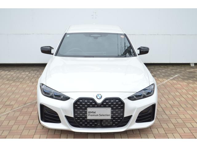 ４シリーズ Ｍ４４０ｉ　ｘＤｒｉｖｅグランクーペ　リミテッド　正規認定中古車　１オナ　走行距離約５７００キロ　Ｍスポシート　純正ナビ　全周囲カメラ　ＡＣＣ　ヘッドアップディスプレイ　アンビエントライト　シートヒーター　障害物センサー　ハンズオフ　Ｐアシストプラス（10枚目）