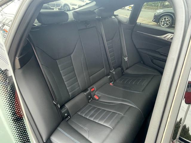 ４シリーズ Ｍ４４０ｉ　ｘＤｒｉｖｅグランクーペ　リミテッド　正規認定中古車　１オナ　走行距離約５７００キロ　Ｍスポシート　純正ナビ　全周囲カメラ　ＡＣＣ　ヘッドアップディスプレイ　アンビエントライト　シートヒーター　障害物センサー　ハンズオフ　Ｐアシストプラス（30枚目）