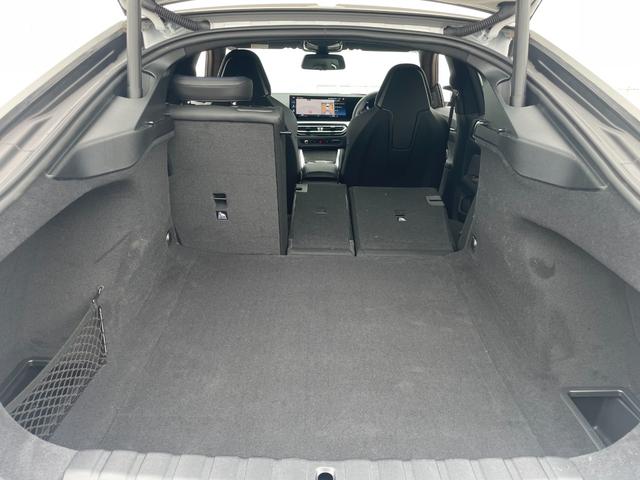 ４シリーズ Ｍ４４０ｉ　ｘＤｒｉｖｅグランクーペ　リミテッド　正規認定中古車　１オナ　走行距離約５７００キロ　Ｍスポシート　純正ナビ　全周囲カメラ　ＡＣＣ　ヘッドアップディスプレイ　アンビエントライト　シートヒーター　障害物センサー　ハンズオフ　Ｐアシストプラス（35枚目）