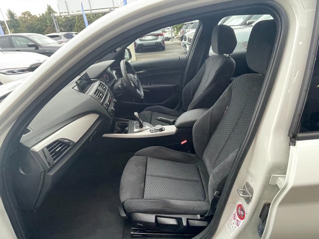 １シリーズ １１８ｉ　Ｍスポーツ　正規認定中古車　純正ＨＤＤナビ　バックカメラ　リアソナーセンサー　ＥＴＣ　ＬＣＩ　被害軽減ブレーキ　車線逸脱警告　アイドリングストップ　ＬＥＤ　クルーズコントロール　Ｂｌｕｅｔｏｏｔｈ（30枚目）