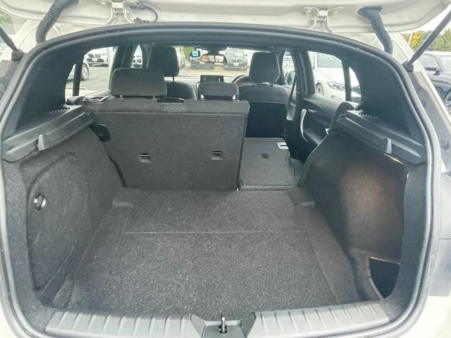 １シリーズ １１８ｉ　Ｍスポーツ　正規認定中古車　純正ＨＤＤナビ　バックカメラ　リアソナーセンサー　ＥＴＣ　ＬＣＩ　被害軽減ブレーキ　車線逸脱警告　アイドリングストップ　ＬＥＤ　クルーズコントロール　Ｂｌｕｅｔｏｏｔｈ（37枚目）