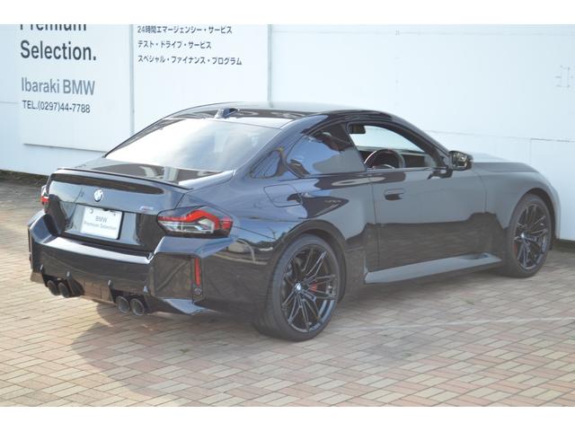 ＢＭＷを熟知したメカニックによる１００項目の点検・整備を行います。不具合箇所、交換時期に達している部品に関しましては、全て当社負担で交換してからのご納車となります。