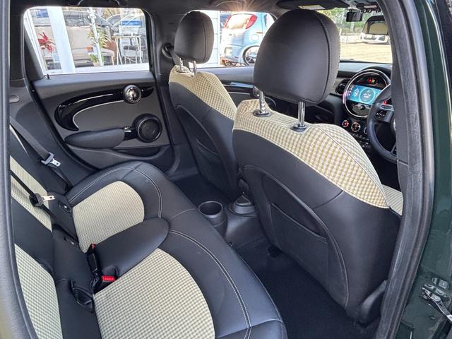 また、保証期間内は３６５日２４時間体制で、万一の故障の際などさまざまなトラブルに対応するエマージェンシー・サービスも付帯！