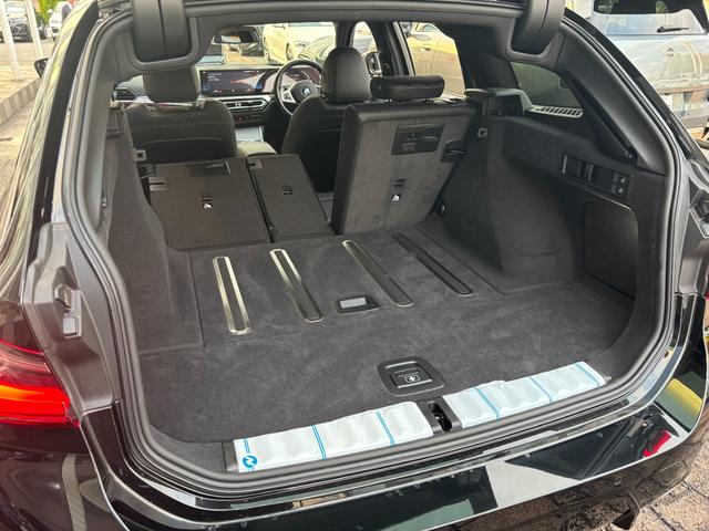 3シリーズ 320iツーリング Mスポーツ 正規認定中古車 元試乗車 ハイライン コンフォート 全周囲カメラ カーブドD ACC ヘッドアップD シートヒーター 障害物センサー アンビエントライト 電動リアゲート Pアシスト 被害軽減ブレーキ(38枚目)