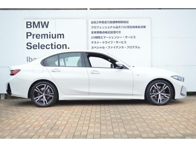 ３シリーズ ３１８ｉ　Ｍスポーツ　正規認定中古車　元試乗車　カーブドＤ　全周囲カメラ　障害物センサー　ヘッドアップディスプレイ　シートヒーター　ＡＣＣ　ハンズオフ　ＬＥＤヘッドライト　誤発進抑制制御　電動リアゲート　ワイヤレス充電器（6枚目）