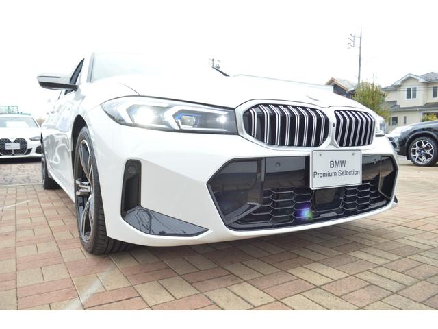 ３シリーズ ３１８ｉ　Ｍスポーツ　正規認定中古車　元試乗車　カーブドＤ　全周囲カメラ　障害物センサー　ヘッドアップディスプレイ　シートヒーター　ＡＣＣ　ハンズオフ　ＬＥＤヘッドライト　誤発進抑制制御　電動リアゲート　ワイヤレス充電器（9枚目）