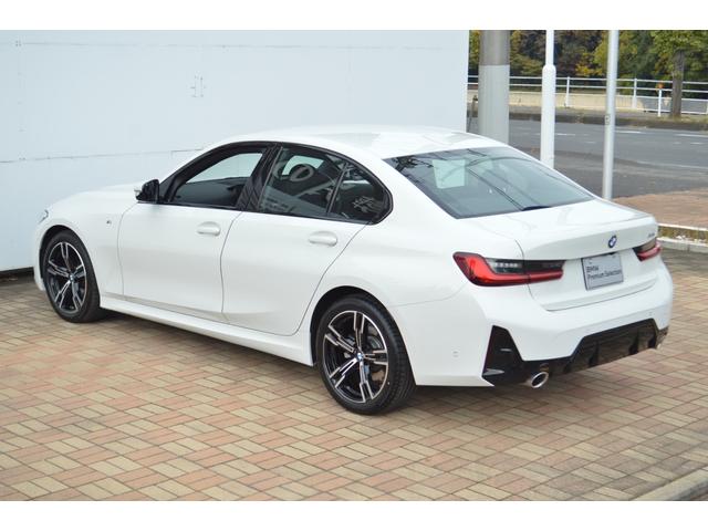３シリーズ ３１８ｉ　Ｍスポーツ　正規認定中古車　元試乗車　カーブドＤ　全周囲カメラ　障害物センサー　ヘッドアップディスプレイ　シートヒーター　ＡＣＣ　ハンズオフ　ＬＥＤヘッドライト　誤発進抑制制御　電動リアゲート　ワイヤレス充電器（24枚目）