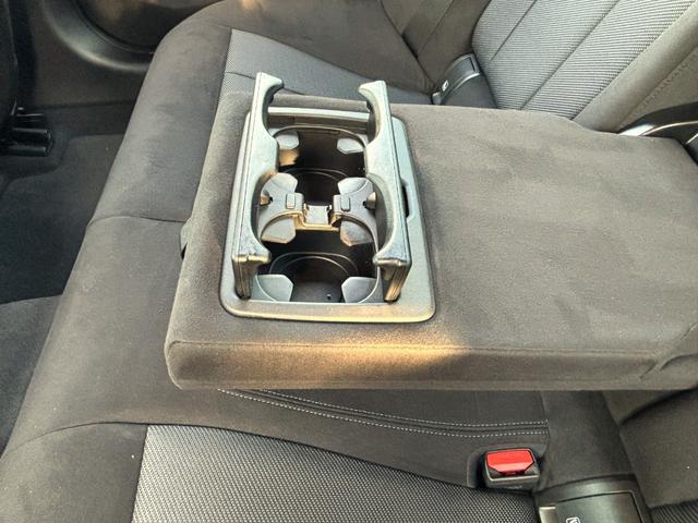 ３シリーズ ３１８ｉ　Ｍスポーツ　正規認定中古車　元試乗車　カーブドＤ　全周囲カメラ　障害物センサー　ヘッドアップディスプレイ　シートヒーター　ＡＣＣ　ハンズオフ　ＬＥＤヘッドライト　誤発進抑制制御　電動リアゲート　ワイヤレス充電器（40枚目）