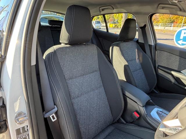 １シリーズ １２０ｄ　正規認定中古車　元試乗車　テクノロジー　純正ナビ　全周囲カメラ　ヘッドアップディスプレイ　シートヒーター　ＡＣＣ　アンビエントライト　ワイヤレス充電器　電動リアゲート　ＬＥＤヘッドライト（13枚目）